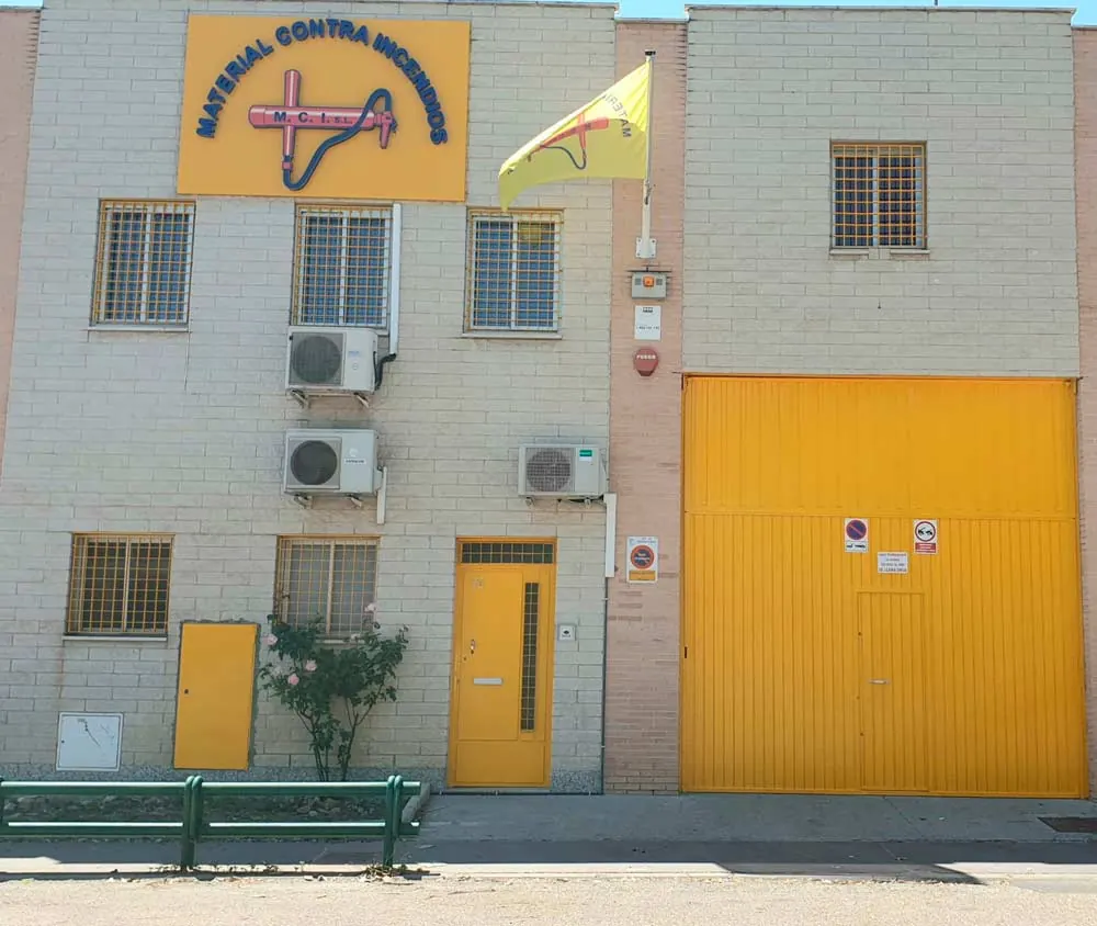 Fachada de la sede central de M.C.I. en Torrejón de Ardoz